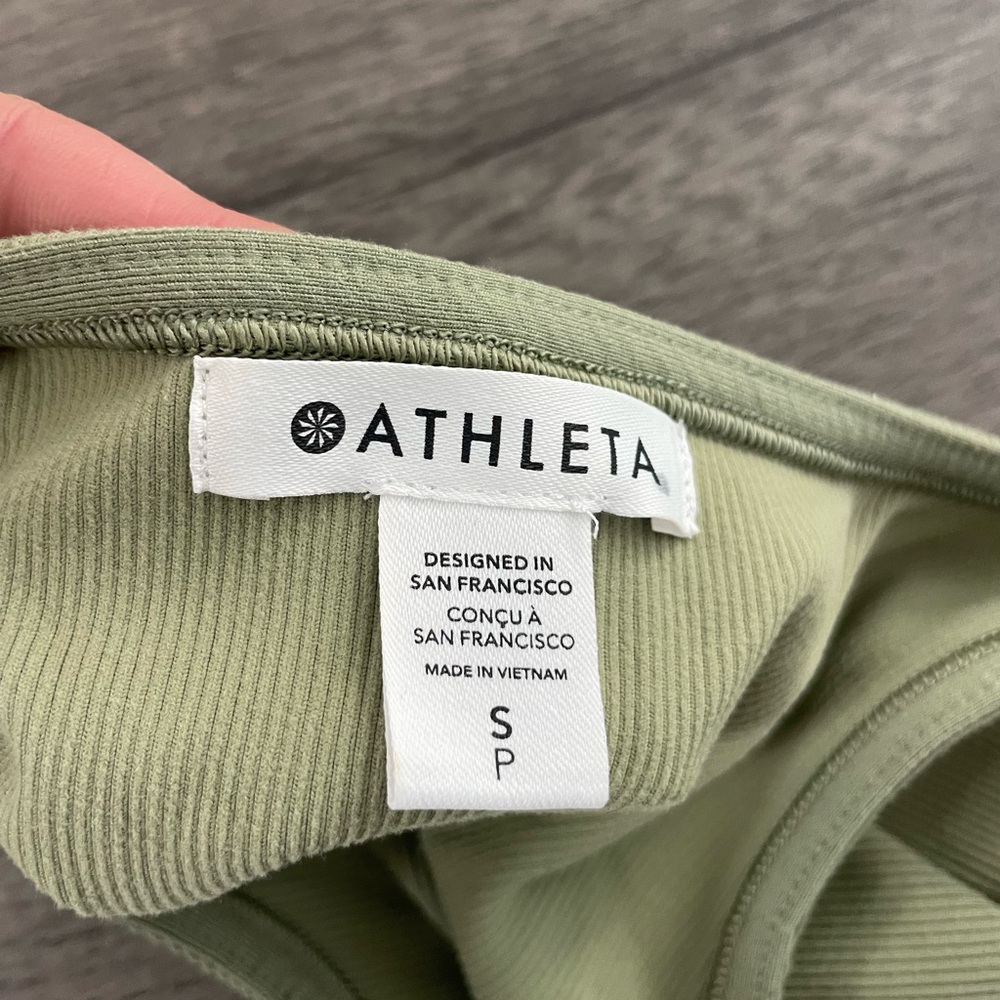 Athleta Ribbed Button-Down Crop Top - Picture 3 of 3